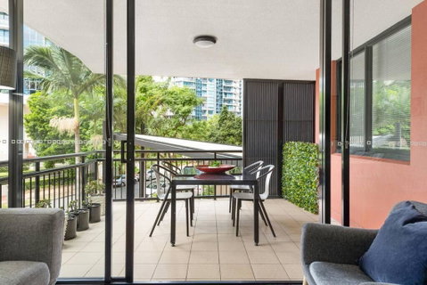Resort Living - 10mins CBD - 2Bed / 2Bath / 1Car - Accommodation NT 1