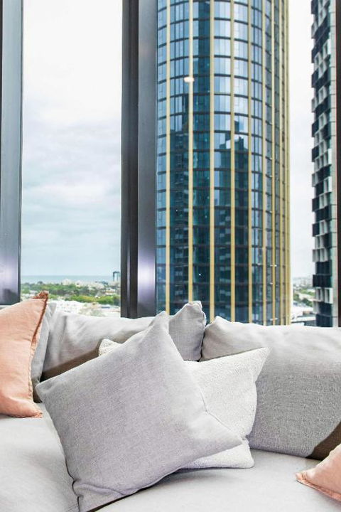 Resort Style Living 2 Bed Apt With Pool BBQ - Accommodation NT 1