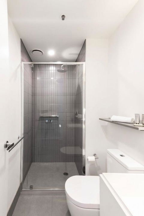 Resort Style Living 2 Bed Apt With Pool BBQ - Accommodation NT 2