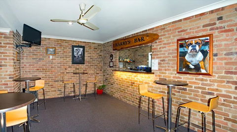 Rest Point Motor Inn - Accommodation NT 2