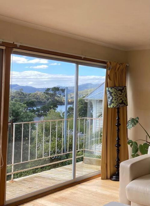 Retro Apartment Cornelian Bay - Water Views - Accommodation NT 2