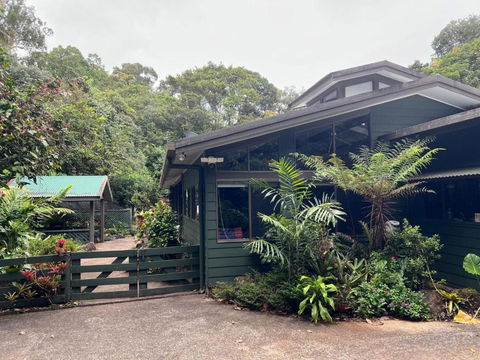 RIflebird Lodge - NT Tourism 1