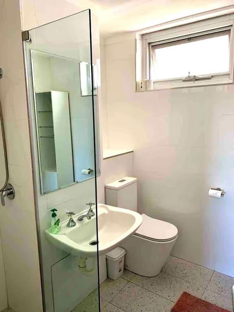 Right In Fremantle - Accommodation NT 3