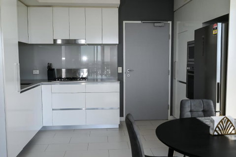 River View Apartment In Brisbane With Parking - Accommodation NT 3