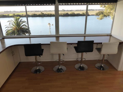 Riverfront Holiday House - NT Tourism 2