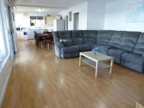 Riverfront Holiday House - NT Tourism 3
