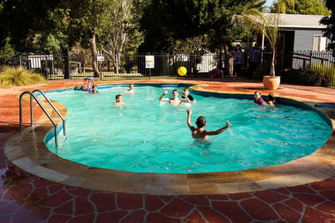 Rivergum Holiday Park - Accommodation NT 0