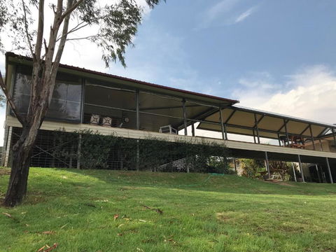 Riverside Farm Retreat - Accommodation NT 0