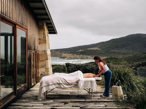 Roaring Beach House - Accommodation NT 3