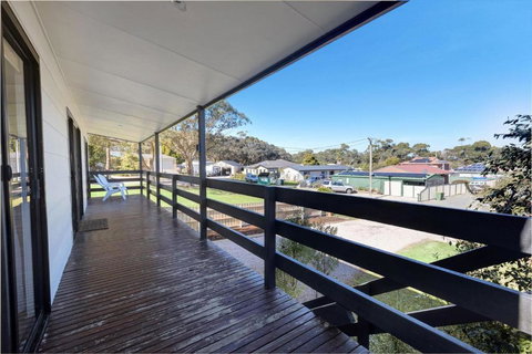 Robin Wood - Accommodation NT 1