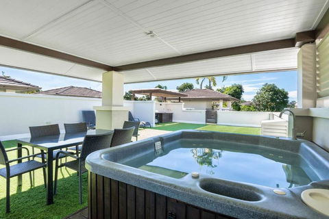 Rooftop Tranquility At Stunning Temple Resort - Accommodation NT 0