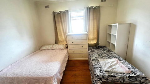 Room Near Tullamarine Airport - NT Tourism 1