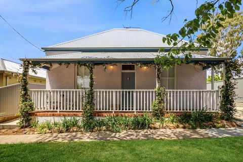 RoseBerne Cottage - Accommodation NT 0