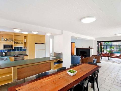 Ross Cres Spacious Private Beach House - Accommodation NT 3