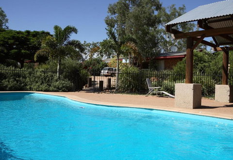 Rubyvale Motel & Holiday Units - An Adults Only Getaway - Accommodation NT 1