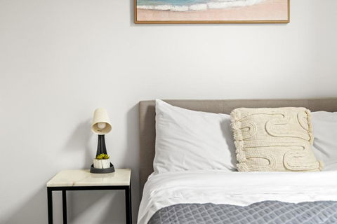Rustic Double Room - Central Location In Kensington - Shared Bathroom - Accommodation NT 1