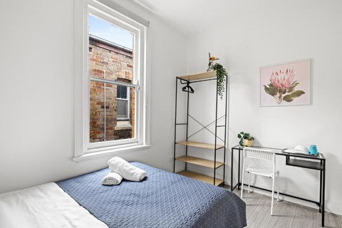 Rustic Double Room - Central Location In Kensington - Shared Bathroom - Accommodation NT 2
