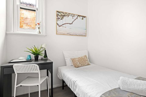 Rustic Single Room - Central Spot At Kengsinton - Shared Bathroom - Accommodation NT 0
