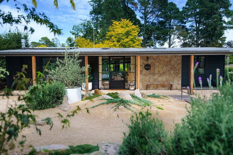 SABLE MAE Luxury Rustic Ranch - Accommodation NT 1