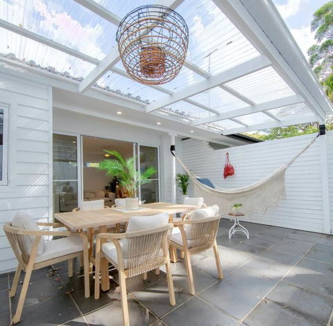 SALTY SNOOZE - Your Coastal Holiday House - Accommodation NT 0