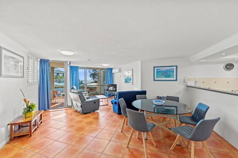 Sanctuary Beach Resort - NT Tourism 2