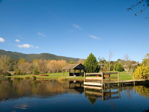 Sanctuary Park Cottages - NT Tourism 0