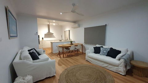 Sand And Swell At Sawtell - Accommodation NT 2