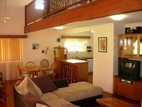 Sand Piper Cottage Rainbow Beach - Accommodation NT 2