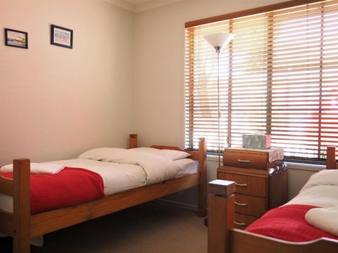 Sandhurst Escape 2 17 - Accommodation NT 2