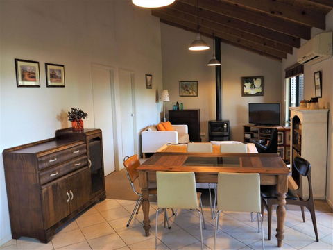 Sandhurst Escape 2 17 - Accommodation NT 3
