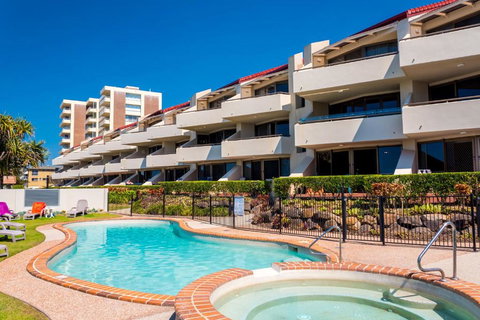 Sandrift Beachfront Apartments - Accommodation NT 0