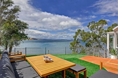Sandy Bay Beachfront Oasis Direct Beach Access - Accommodation NT 0
