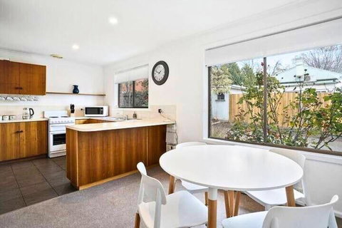 Sandy Bay Cozy Cottage Close To CBD - Accommodation NT 1