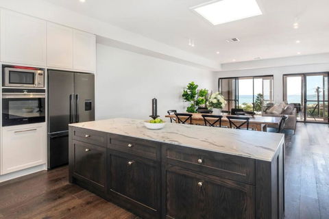 SEA FOR MILES At Semaphore To Relax & Unwind - Accommodation NT 3