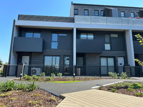 Shine Keysborough High-end Family Home, Netflix, Top Location - Accommodation NT 2
