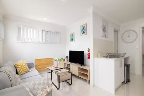Smart Suites Self Check-in Apartments - S Freney - Accommodation NT 3