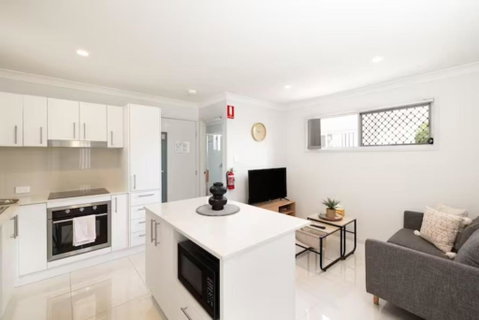 Smart Suites Self Check-in Apartments - S Freney - Accommodation NT 0