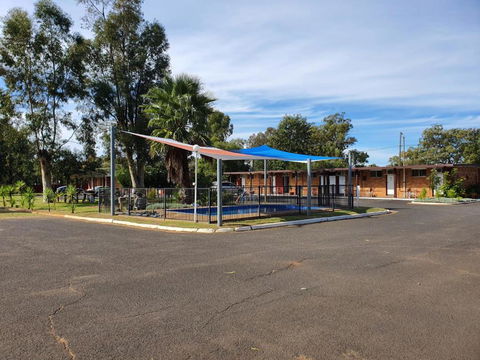 Silver Oaks Motel - NT Tourism 2