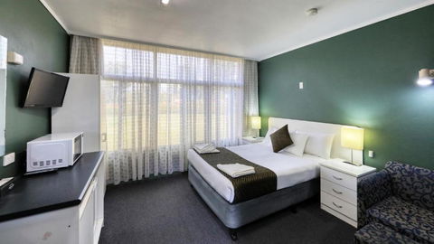 Silver Oaks Motel - NT Tourism 3