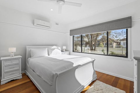 Spacious 3-Bed With Outdoor Dining Near Airport - NT Tourism 1