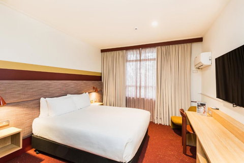 Statesman Hotel - Accommodation NT 1