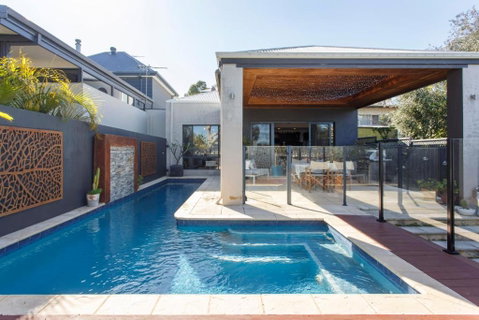 Stella Retreat - Townhouse With Pool - Accommodation NT 0