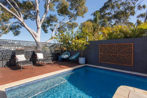 Stella Retreat - Townhouse With Pool - Accommodation NT 1