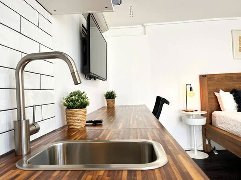 Studio A By Breckler Park - Accommodation NT 1