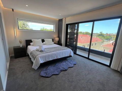 Stylish Serenity At Sunrise - Accommodation NT 0