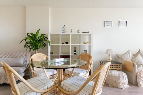 SUNSET GETAWAY GLENELG - Accommodation NT 3