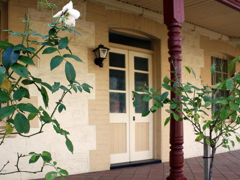 Telegraph Cottage - NT Tourism 1