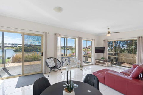 T2 12 Wentworth Pde Hindmarsh Island - No Linen Included - Accommodation NT 3