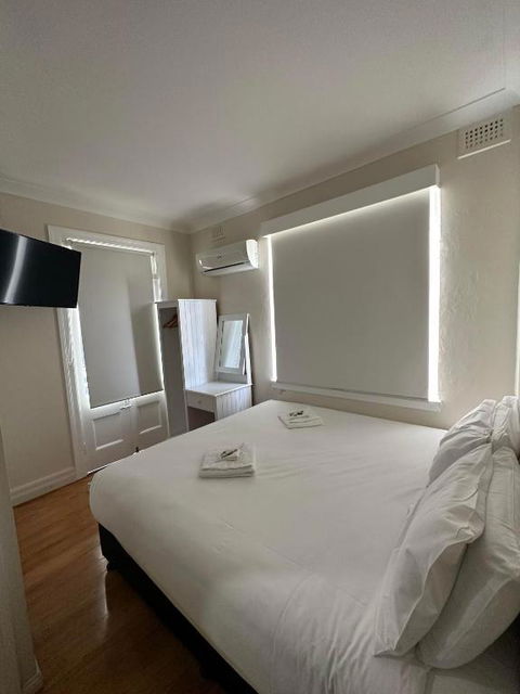 Tattersalls Hotel Casino - NT Tourism 0