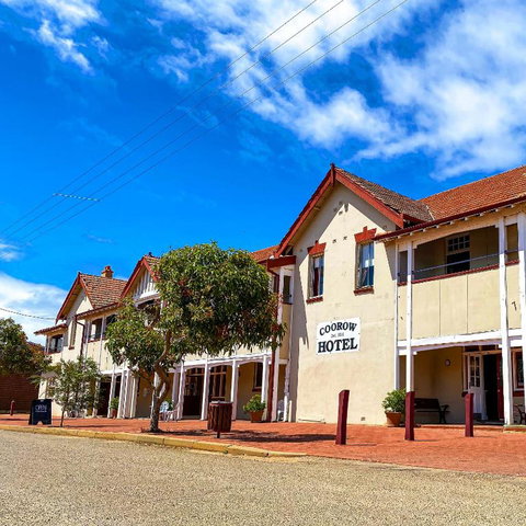 The Coorow Hotel - NT Tourism 0